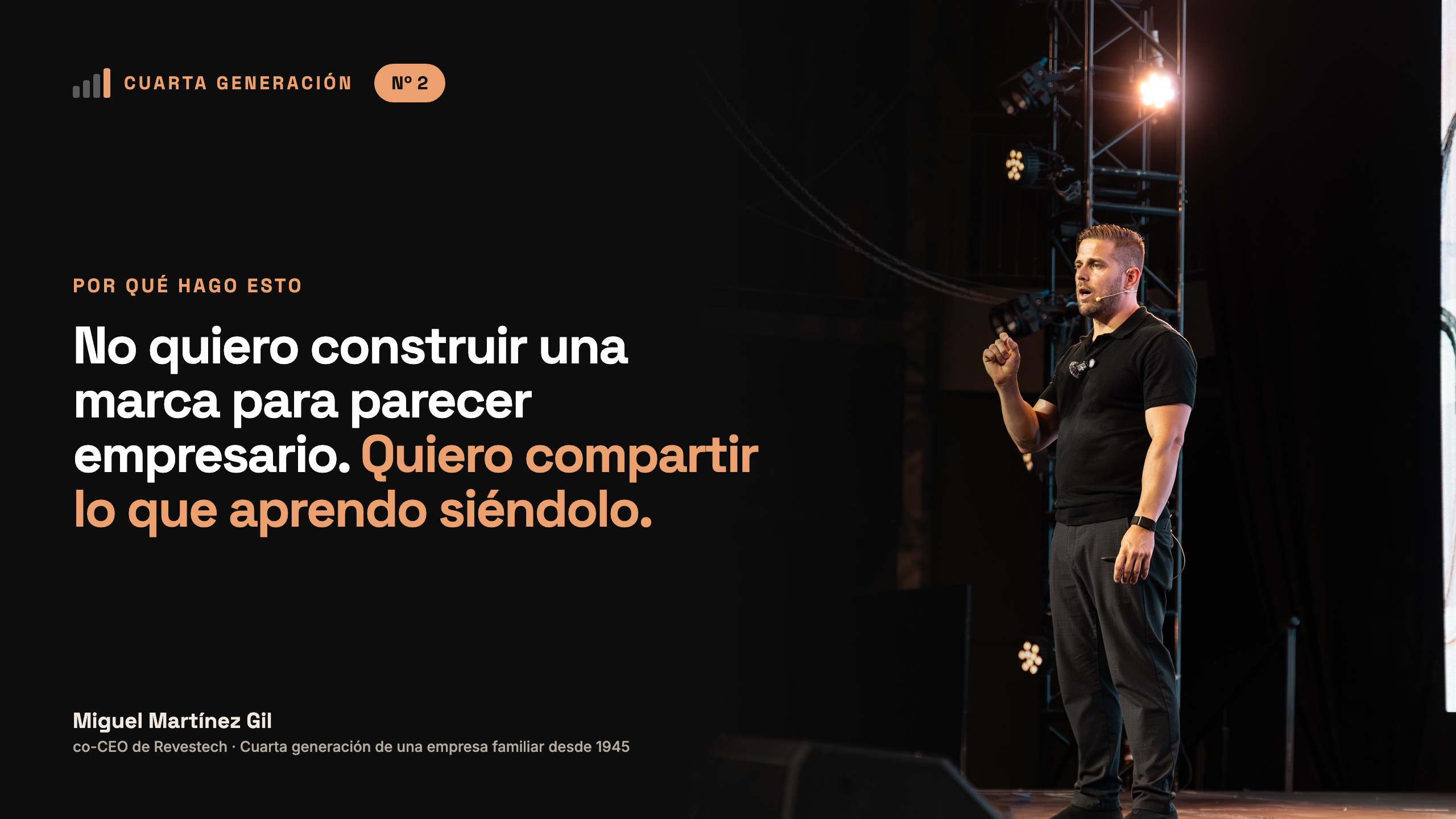 Miguel Martínez Gil en el escenario: «No quiero construir una marca para parecer empresario. Quiero compartir lo que aprendo siéndolo»